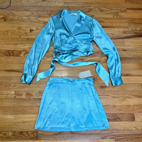 Meshki Amia Satin Wrap Shirt & Mini Skirt Set - Powder Blue - Picture 3 of 6